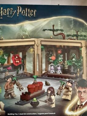 Lego Harry Potter Herbology Classroom